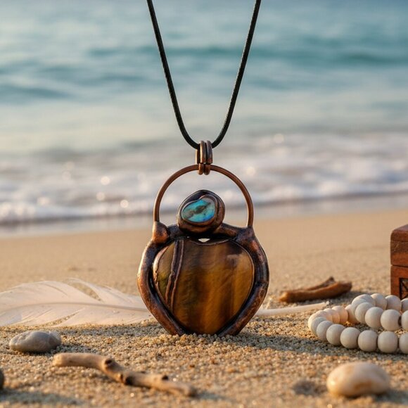 🆕️Boho Chic Copper Heart Pendant Necklace | Genuine Tiger's Eye & Abalone Shell - Picture 13 of 14